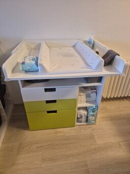 Přebalovací pult IKEA