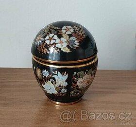 Porcelánová dózička