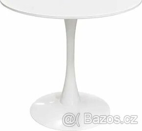Kulatý stůl bílý