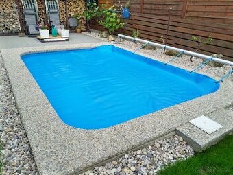 Termo plachta na bazén s navijákem