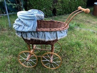 proutěný kočárek
