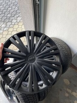 Zimní sada kol 205/55 R16 – Škoda Yeti (6,5 mm) + poklice - 1