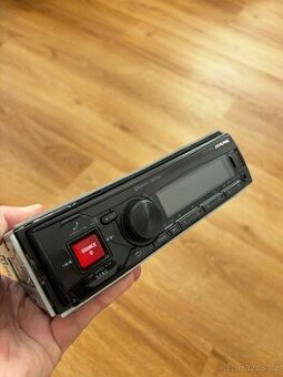 Autorádio Alpine UTE-72BT