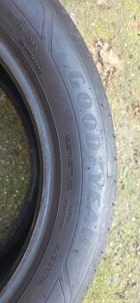 Letní kola 215/55/R18