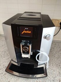 Kávovar Jura E6