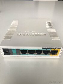 Mikrotik Router BOARD RB951Ui-2HnD - 1