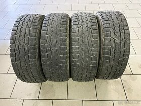 Zimní pneu NOKIAN 215/60/17C - 1