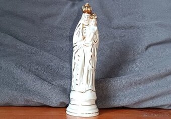 Porcelánová svatá soška