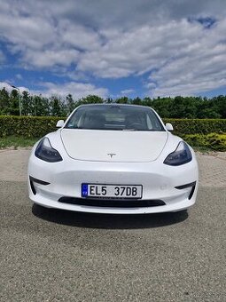 Tesla model 3 long range refresch 12/2021