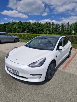 Tesla model 3 long range refresch 12/2021