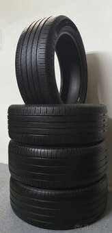 4x -- 235/50 R19 Letní pneu Michelin / Continental --