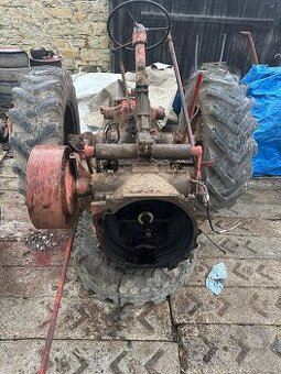 Prodám kompletní zadek zetor super 35