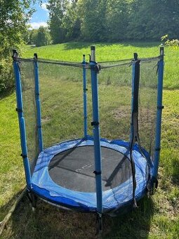 Dětská malá trampolína