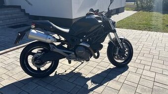 Ducati Monster 696, perfektní stav