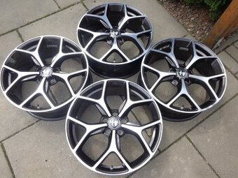 5x110 R19 original Alfa Romeo aludisky s TPMS ventilkama