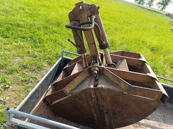 Prodám drapák na sypké materiály z UNHZ 750