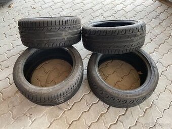 Pneu RIKEN 17"