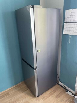 lednička s mrazákem Samsung
