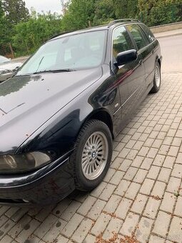 Díly z e39 520i touring