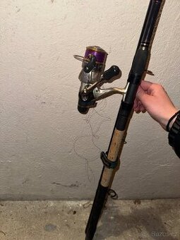 Prut feeder mitchell s navijákem shimano