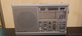 retro radio Grundig Yacht Boy 700