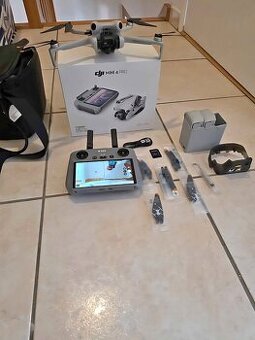 DJI Mini 4 Pro Fly more Combo