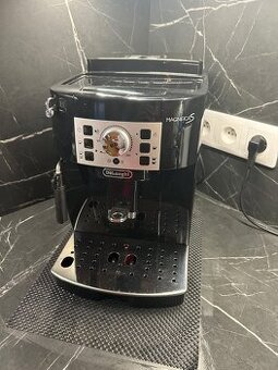 DeLonghi Magnifica S ECAM 22.115.B