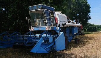 E-512 Fortschritt obilný kombajn