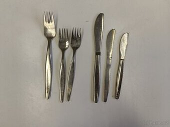 Příbory ČSA - vidličky a nože z nerezu se znakem ČSA