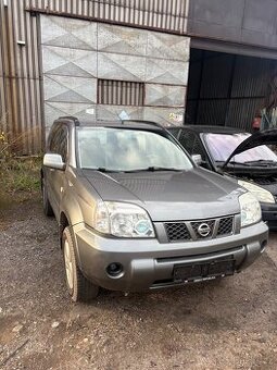 Nissan X-trail cely vůz po dílech