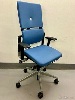 Kancelářská židle Steelcase Please