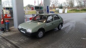 Škoda Favorit 1.3 43 kW karburátor 1990 reexport Belgie