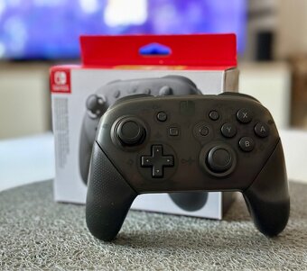 Nintendo Switch Pro Controller