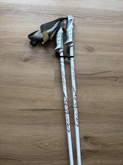 Nové dámské lyžařské hole LEKI