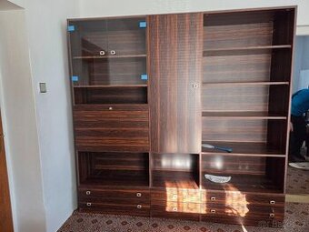 Stará obývací stěna