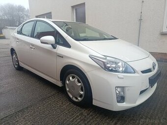 Toyota Prius 1.8 VVTi Hybrid 73 Kw (+ 60 kw (elektromotor)
