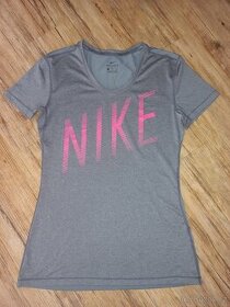 Krásné tričko,zn.NIKE,vel.L - 1