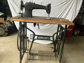 Retro šicí stroj