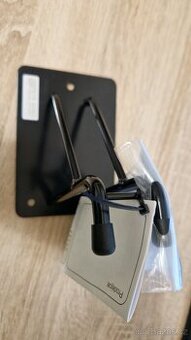 Držák kola na zeď za pedál, PDS-DK-P