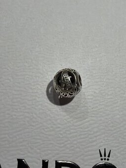 Stříbrný originální Pandora přívěsek.