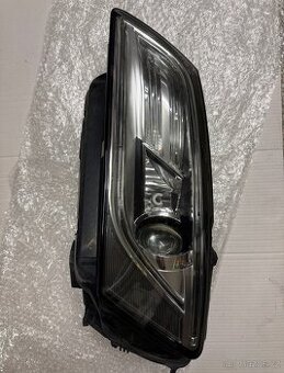 Audi Q5 facelift světlomet