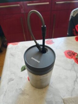 Nerezová nádoba na mléko Siemens