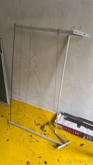 Okenní sušák na prádlo