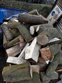 Tvrdé štípané dřevo