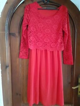 Dámské večerní šaty