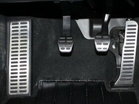 Kryty pedálů z ušlechtilé oceli: Škoda, VW, Seat, Audi