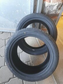 Nové celoroční pneu 235/45 R17