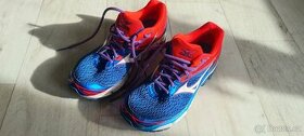 Mizuno běžecké boty  39