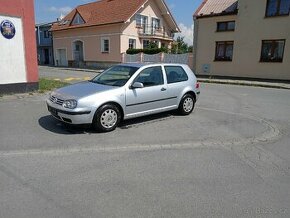 VW Golf 1.4-16v rv 2003