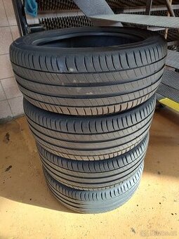 225/50r18 Michelin